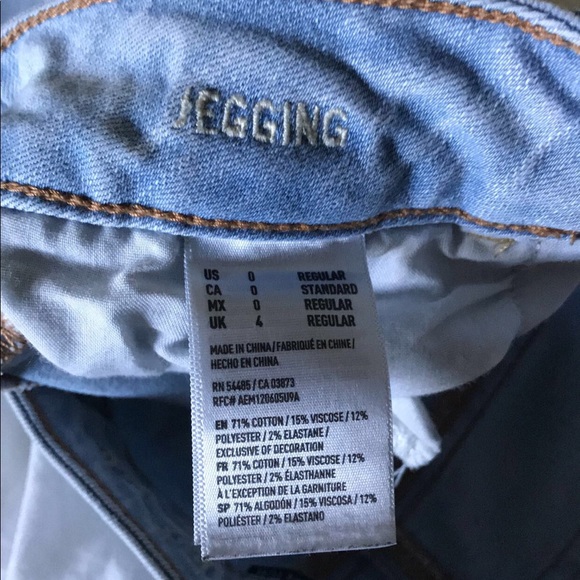 Light wash skinny jeggings size 0 - Picture 3 of 3